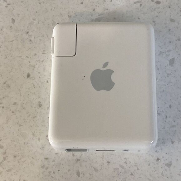 Apple AirPort Express Model A1264  Wi-Fi Base Station Apple - Picture 1 of 4